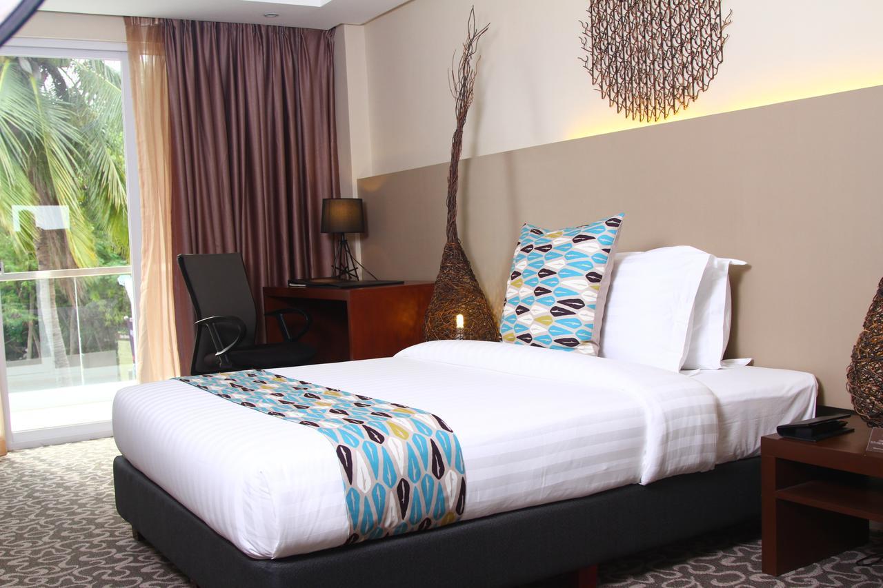The Oriental Hotel Bataan Mariveles Luaran gambar